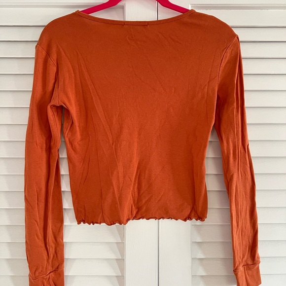 Cropped Sweater - Picture 2 of 5